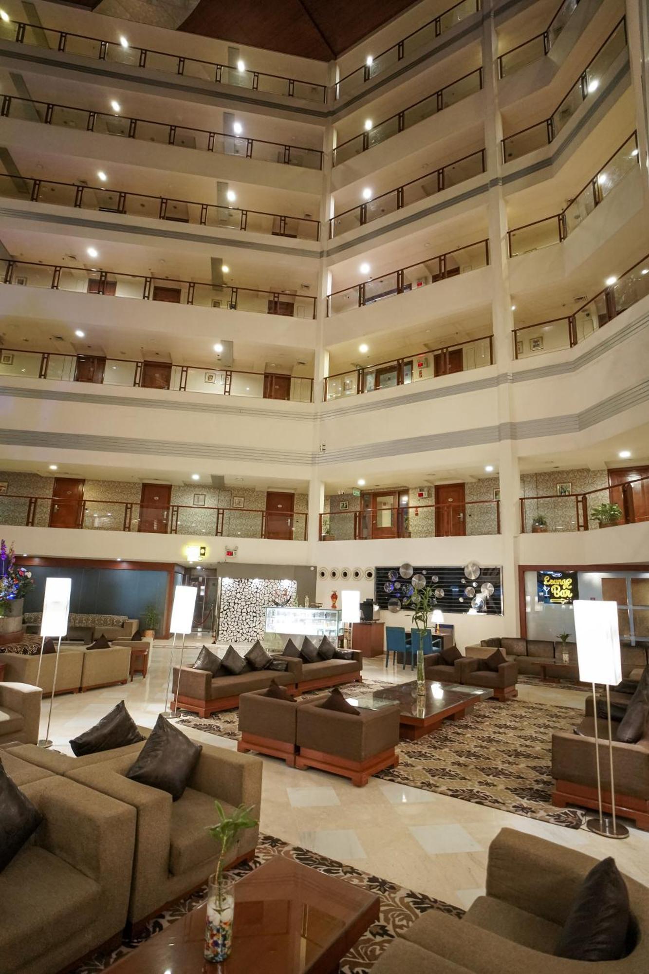 Clarion Bella Casa At Airport Hotell Jaipur Exteriör bild