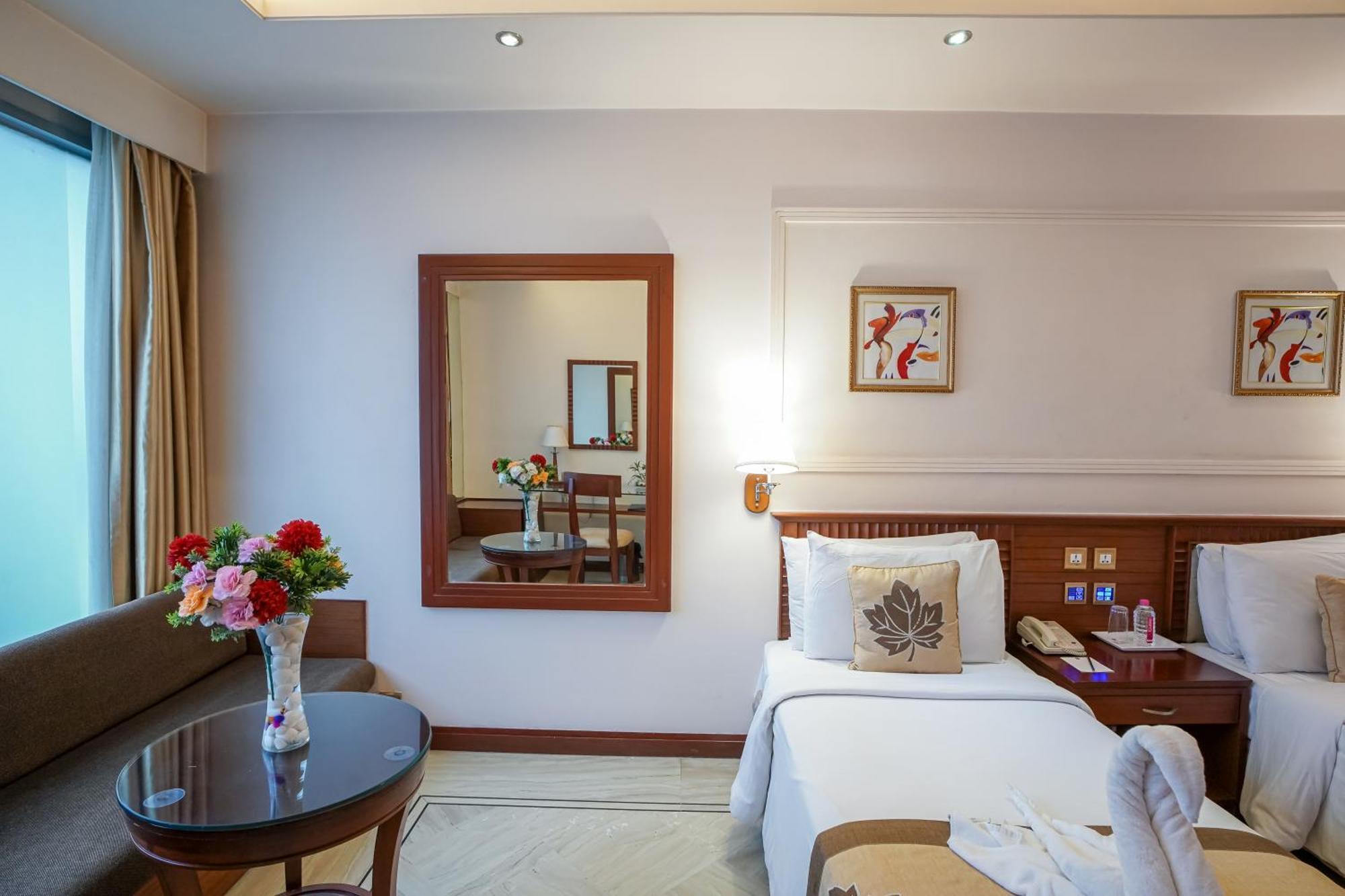 Clarion Bella Casa At Airport Hotell Jaipur Exteriör bild
