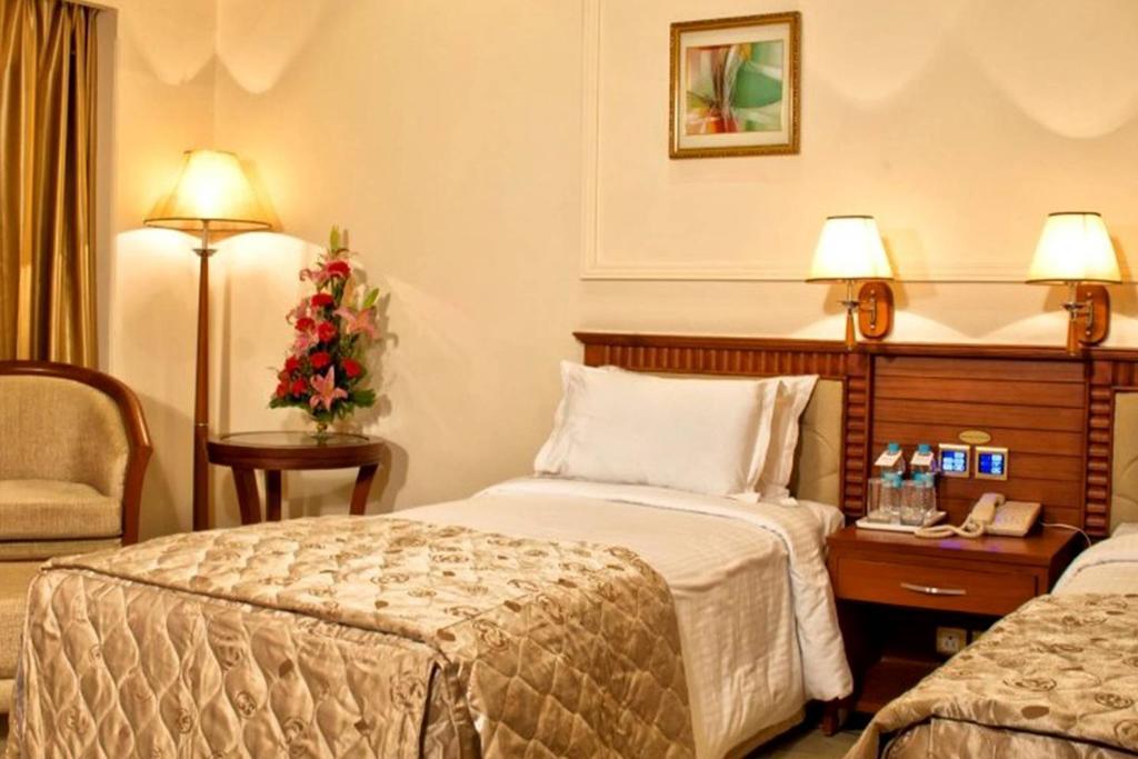Clarion Bella Casa At Airport Hotell Jaipur Exteriör bild